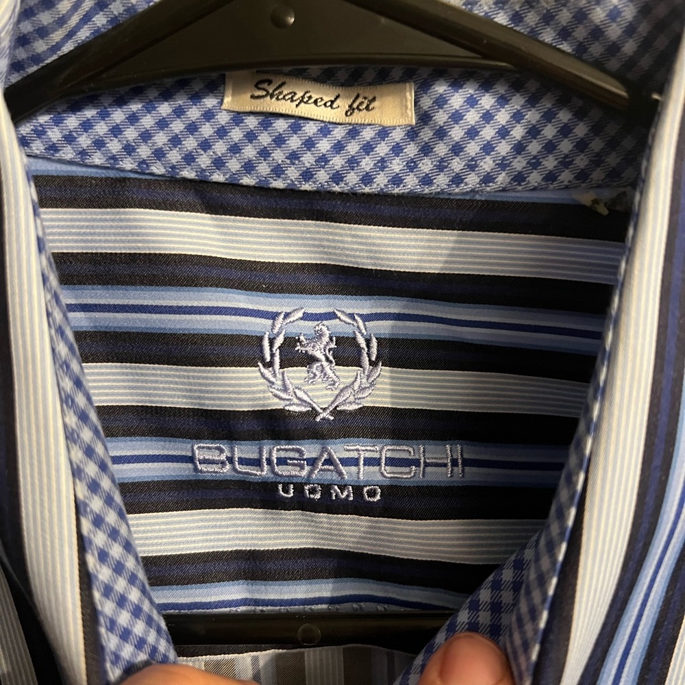 Bugatchi Button Up - image 2